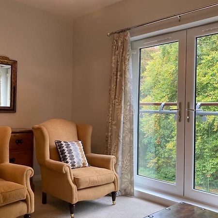 Hedgefield House - Serene Top Floor Flat Інвернесс Екстер'єр фото